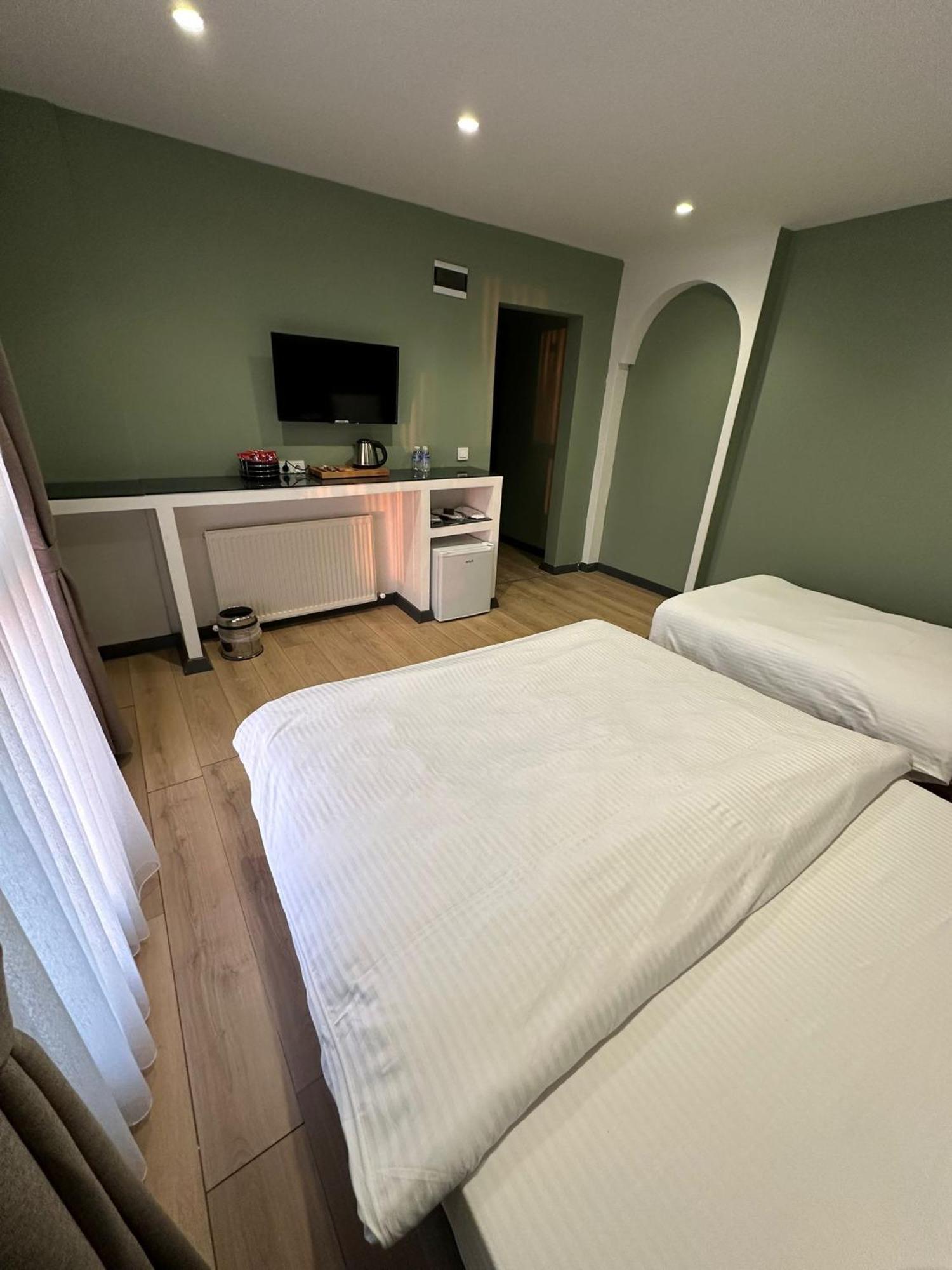 Heaven Inn Airport Hotel Arnavutkoy Buitenkant foto